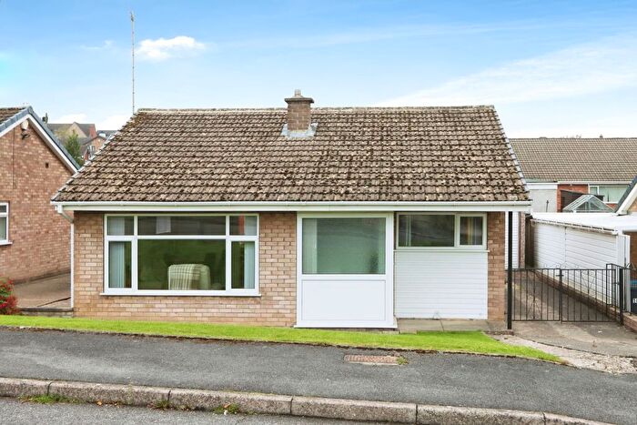 2 Bedroom Bungalow For Sale In Riber Close, Inkersall, Chesterfield, Derbyshire, S43