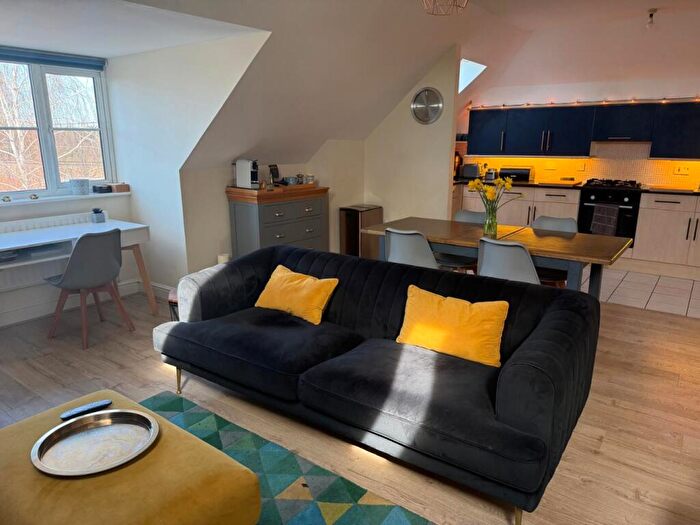 2 Bedroom Flat For Sale In Roxeth Green Avenue, Harrow, HA2