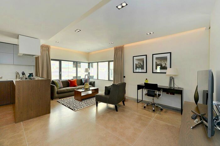 2 Bedroom Flat To Rent In Babmaes Street, St James SW1Y