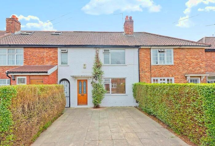 2 Bedroom Property To Rent In Pitt Crescent, London SW19