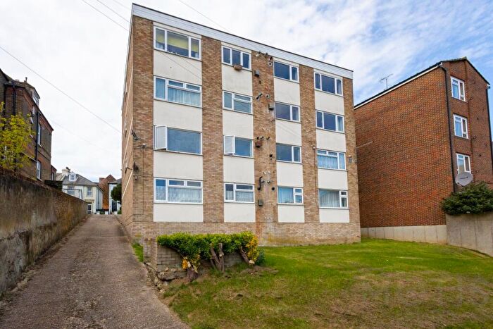 2 Bedroom Apartment For Sale In Guildhall Street, Folkestone, CT20