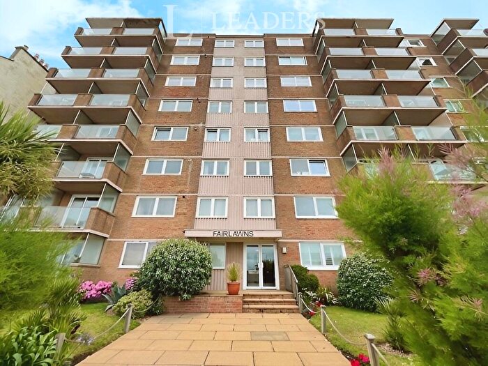 2 Bedroom Flat To Rent In Fairlawns, Kingsway, Hove, BN3