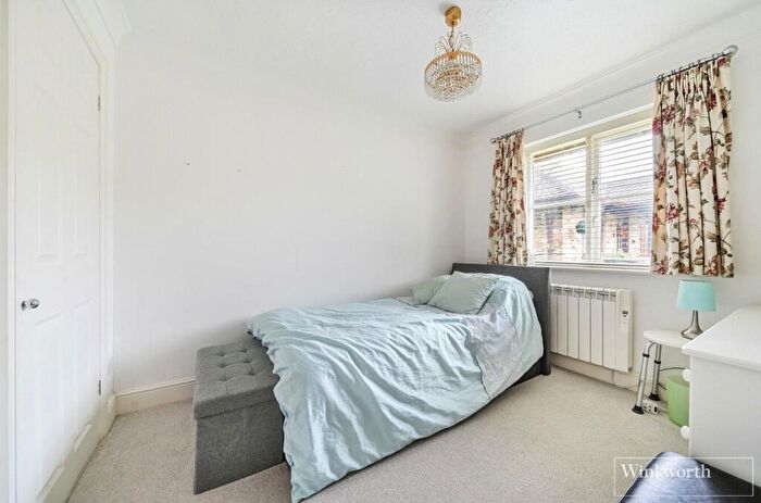 2 Bedroom Bungalow For Sale In Bagshot Road, Ascot, Berkshire, SL5