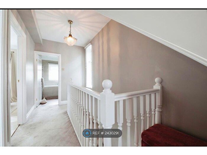 4 Bedroom Semi-Detached House To Rent In Pettits Lane, Romford, RM1