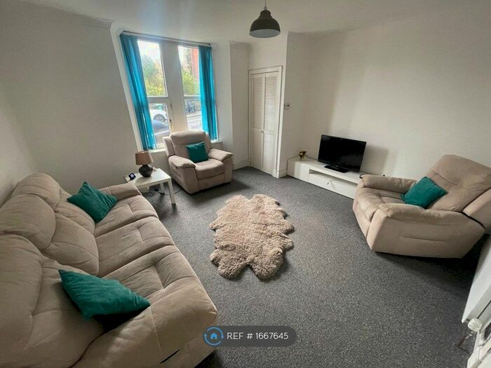 1 Bedroom Flat To Rent In Cleghorn Street, Dundee, DD2