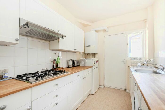 1 Bedroom Flat To Rent In Corfield Street, London, E2