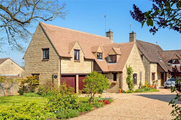 4 Bedroom Detached House For Sale In Kingham Road, Churchill, Chipping Norton, Oxfordshire, OX7