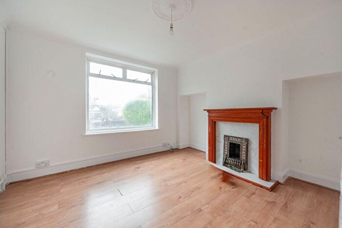 3 Bedroom Terraced House For Sale In Milling Road, Edgware, HA8