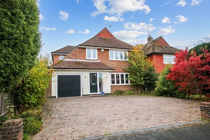 4 Bedroom Detached House For Sale In Fairlawn Drive, East Grinstead, West Sussex, RH19