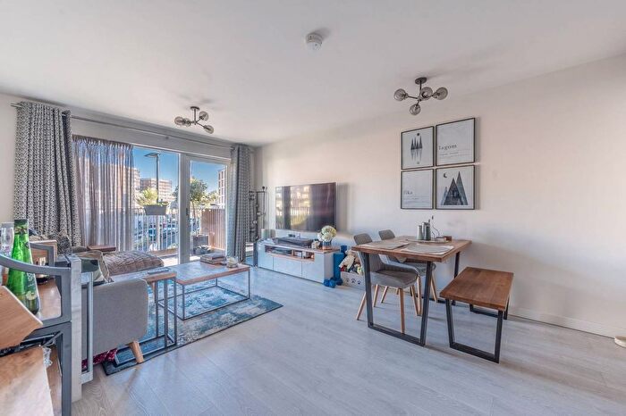 2 Bedroom Flat To Rent In Eastman Village, Harrow, HA1