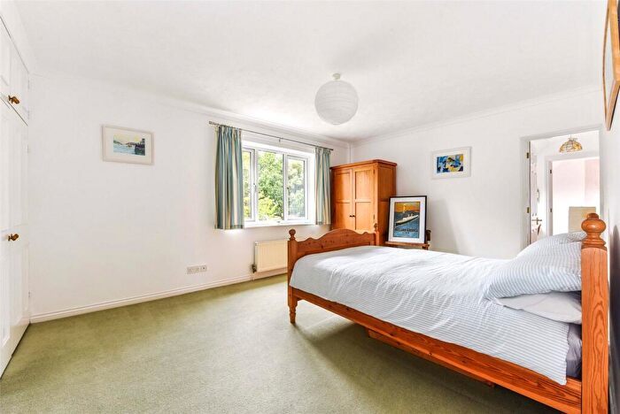 4 Bedroom Detached House For Sale In Plainwood Close, Chichester, West Sussex, PO19