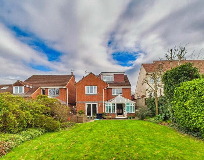 5 Bedroom Detached House For Sale In Prospect Close, Winterbourne Down, Bristol, BS36
