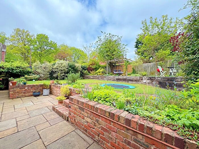 4 Bedroom Detached House For Sale In Highland Road, Kenilworth, CV8