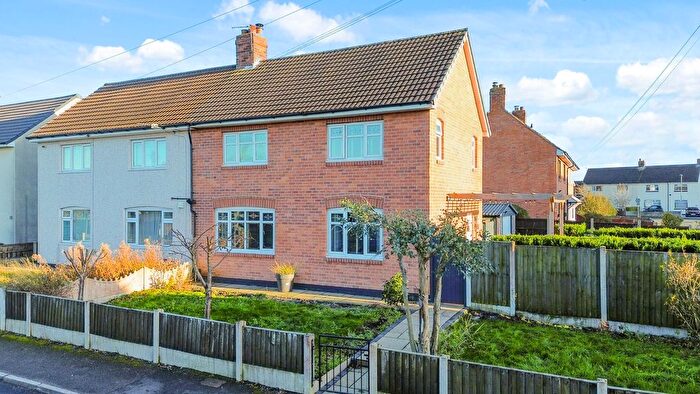 3 Bedroom Semi Detached House For Sale In Hazel Grove, Golborne, WA3