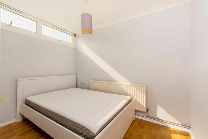 1 Bedroom Flat To Rent In Picton Street, Camberwell, London, SE5