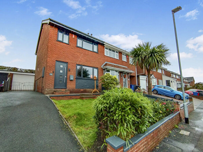 3 Bedroom Semi-Detached House For Sale In Peckforton View, Kidsgrove, Stoke-on-Trent, ST7