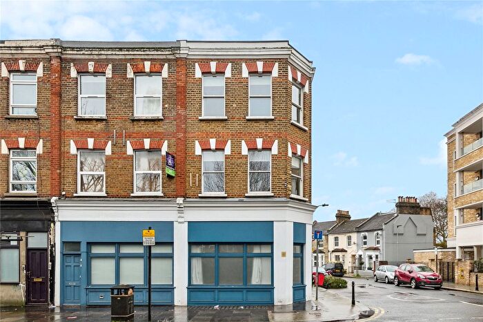 3 Bedroom Flat To Rent In Lillie Road, London, SW6