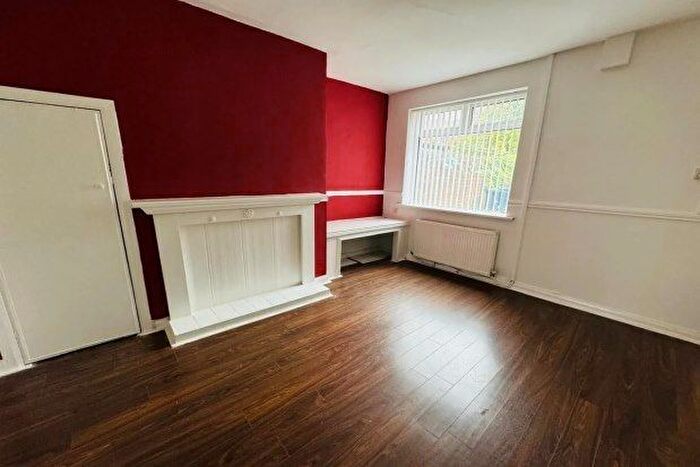 2 Bedroom End Of Terrace House To Rent In Cross Street, Houghton Le Spring, DH4