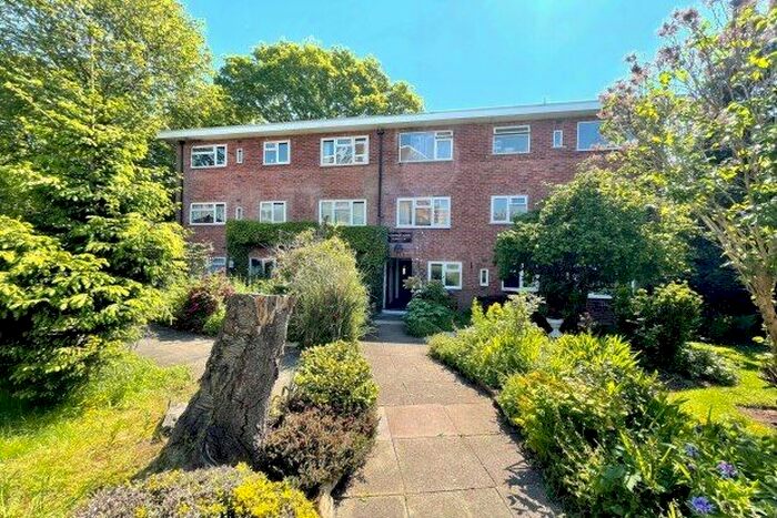 2 Bedroom Flat To Rent In Abdon Avenue, Birmingham, B29