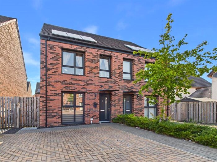 3 Bedroom Semi Detached House For Sale In Kestrel Way, Perth, PH1