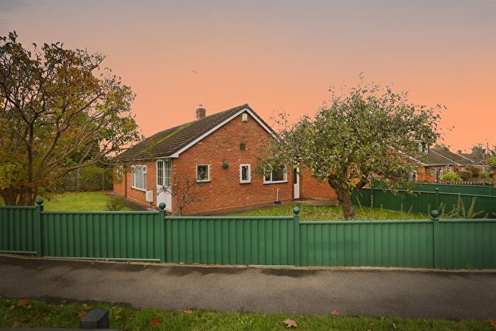 3 Bedroom Detached Bungalow For Sale In Rectory Road, Upton-Upon-Severn, Worcester, WR8