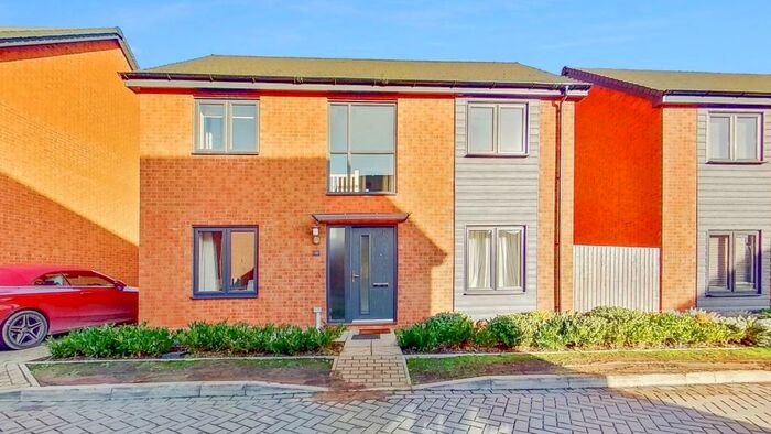 3 Bedroom Detached House To Rent In Kingfisher Gardens, Tatenhall Lane, Branston, Burton-On-Trent, Staffordshire, DE14