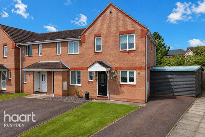 2 Bedroom End Of Terrace House For Sale In Daffodil Drive, Rushden, NN10