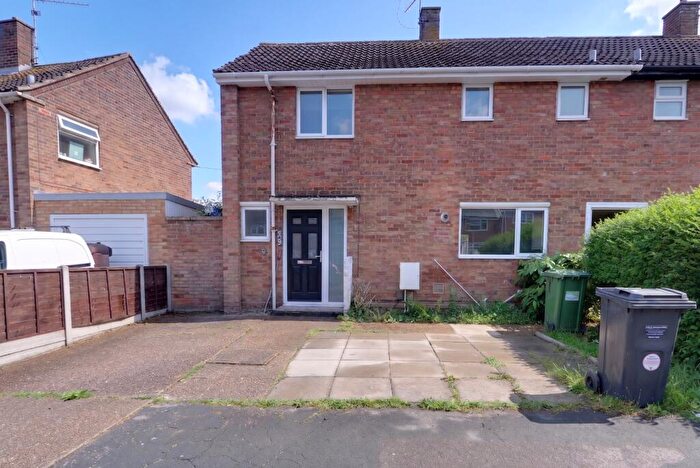 3 Bedroom Terraced House To Rent In Whitmore Way, Basildon, SS14