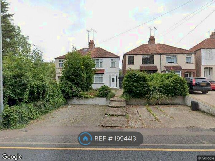 3 Bedroom Semi-Detached House To Rent In Kingston Lane, Uxbridge, UB8