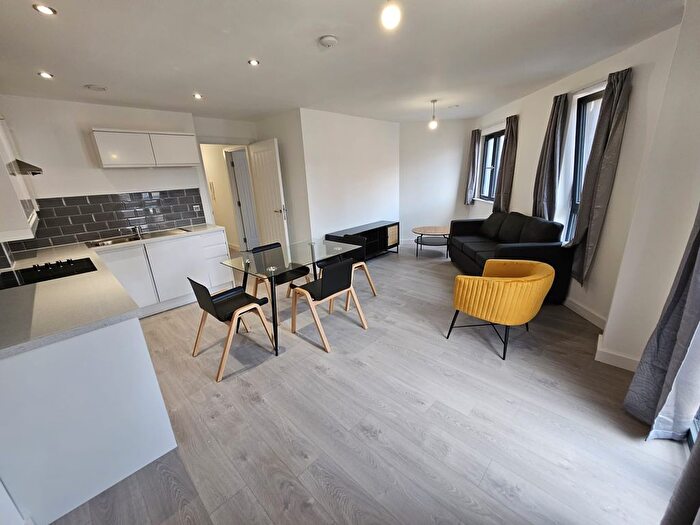 2 Bedroom Flat To Rent In Parliament Street, Liverpool, L8