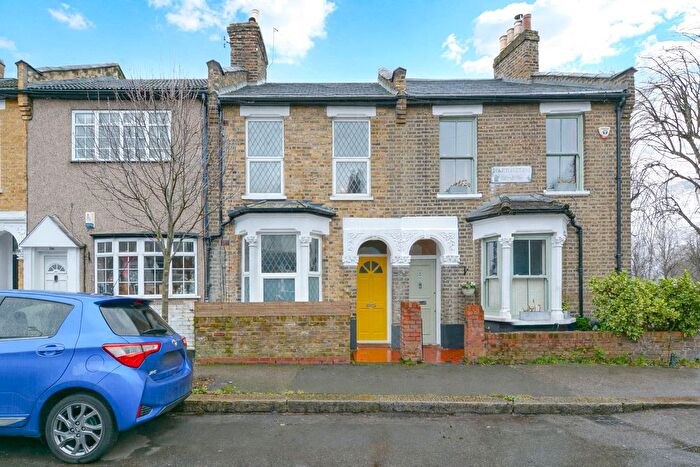 4 Bedroom Terraced House For Sale In Hartington Road, Walthamstow, London, E17