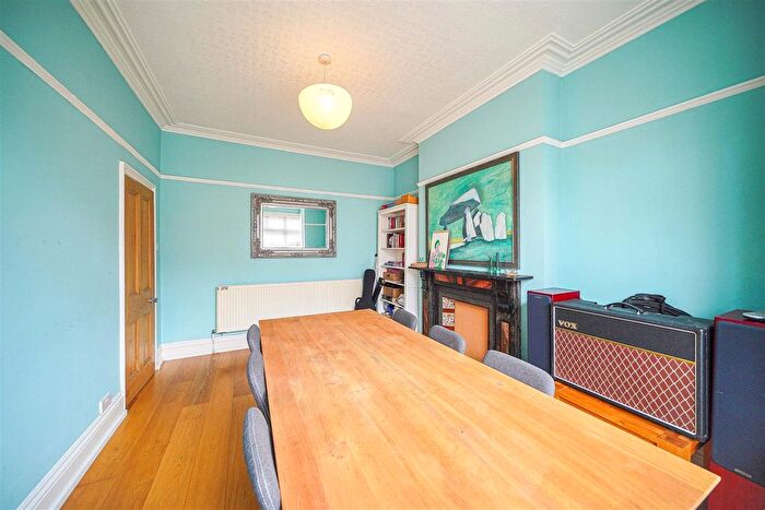 3 Bedroom Terraced House For Sale In Springfield Road, Kings Heath, Birmingham, B14