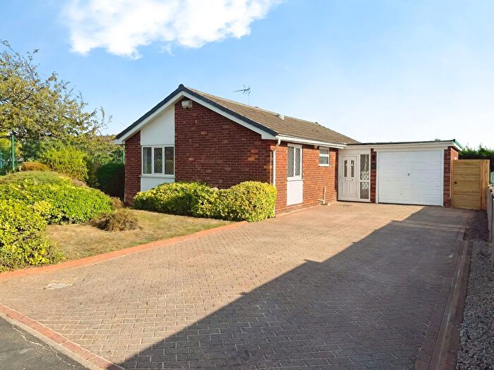 3 Bedroom Bungalow For Sale In Highfield Road, Saxilby, LN1