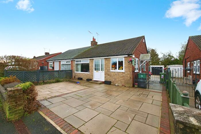 2 Bedroom Semi-Detached Bungalow For Sale In Eastholme Drive, York, YO30