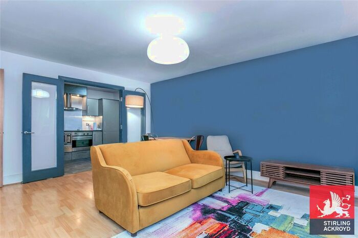 1 Bedroom Flat To Rent In Bridge House, St George Wharf, Vauxhall, London, SW8