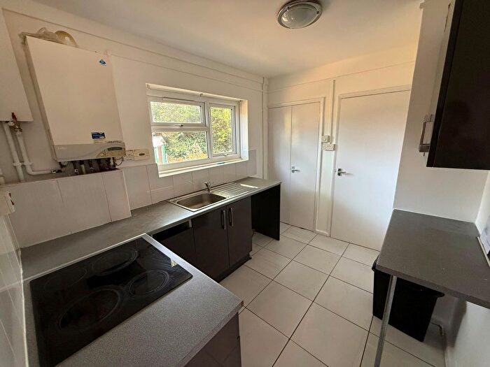 1 Bedroom Flat To Rent In Townsend Avenue, Dudley, DY3