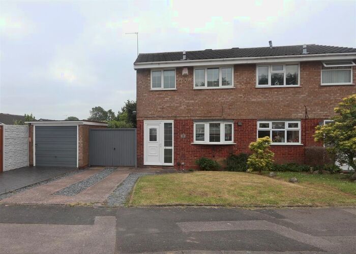 3 Bedroom Semi-Detached House To Rent In Overdale Drive, Walsall, WS2