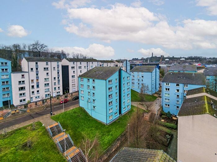 3 Bedroom Flat For Sale In Viewcraig Street, Holyrood, Edinburgh, EH8