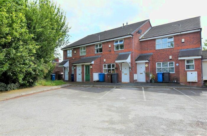 1 Bedroom Flat To Rent In South Lane, Tyldesley, Manchester, M29