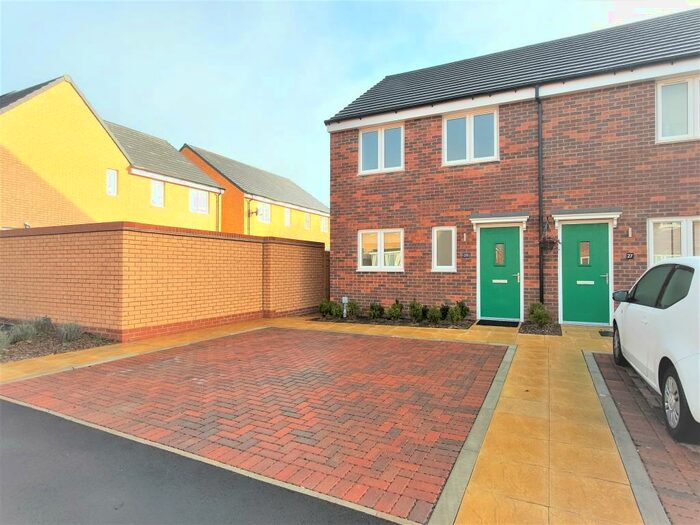 3 Bedroom House To Rent In Westhorpe Avenue, Bury St. Edmunds, IP32