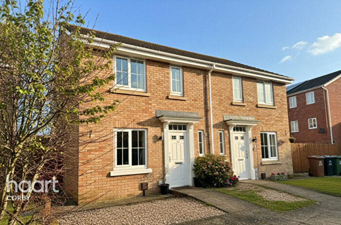 3 Bedroom Semi Detached House For Sale In Blackbird Road, Corby, NN18