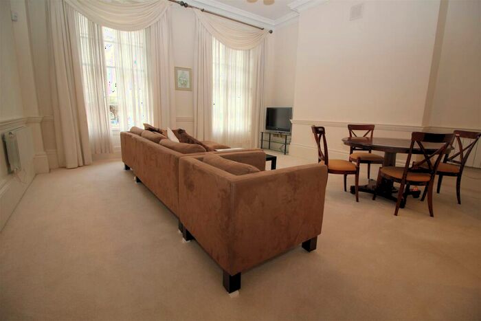 2 Bedroom Apartment To Rent In The Parade, Leamington Spa, CV32