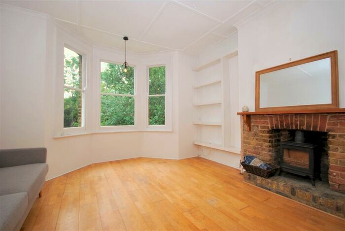 2 Bedroom Flat To Rent In Lordship Lane East Dulwich, SE22