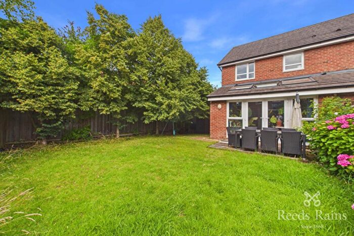 3 Bedroom Semi Detached House For Sale In Meadow Road, Salford, Greater Manchester, M7