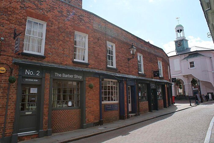 2 Bedroom Flat For Sale In Church Street, Godalming, Surrey, GU7