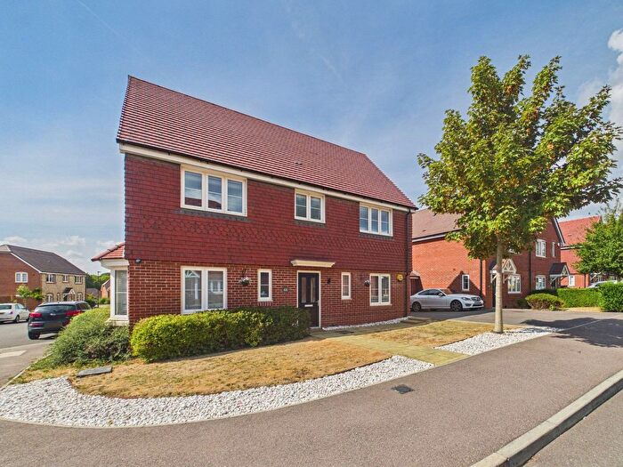 4 Bedroom Detached House For Sale In Centenary Road, Southwater, RH13