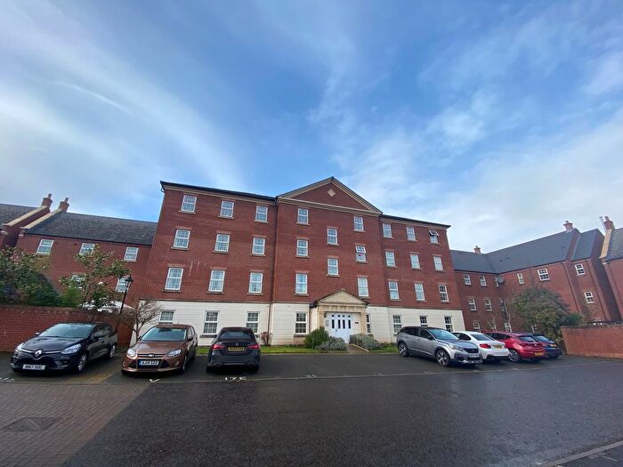 2 Bedroom Flat To Rent In Eaton House, Lichfield, WS13