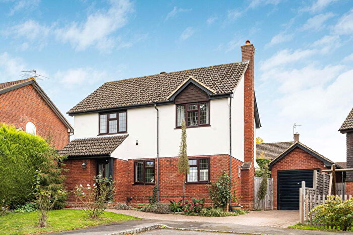 4 Bedroom Detached House For Sale In Miller Road, Merrow Park, GU4