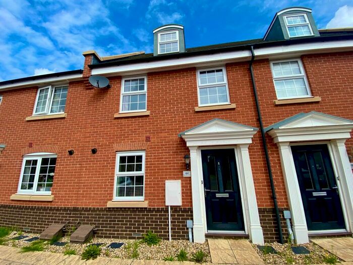3 Bedroom Terraced House To Rent In Tortoiseshell Drive, NR17
