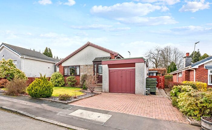 3 Bedroom Detached Bungalow For Sale In Thomson Place, Cambusbarron, FK7